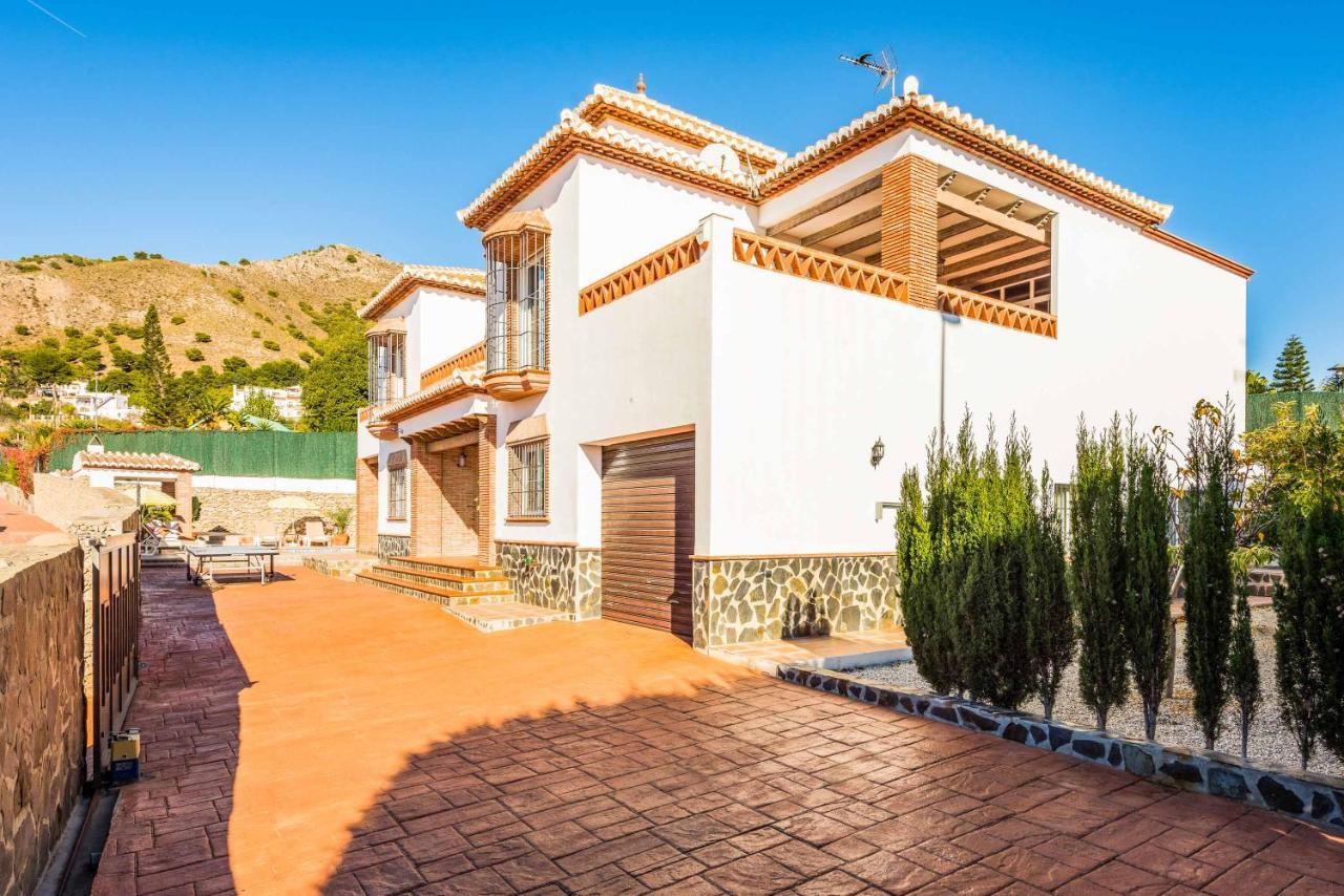 Villa Sol Nerja Bagian luar foto
