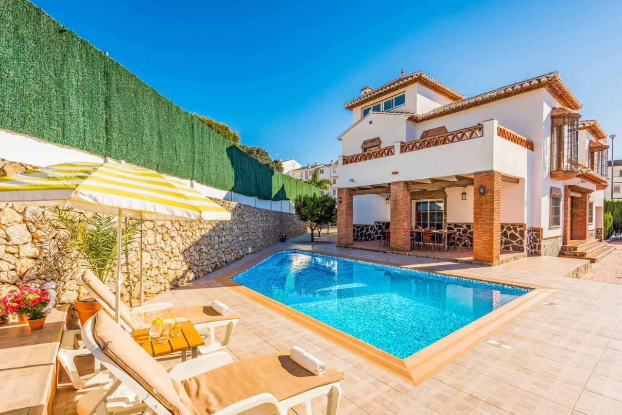 Villa Sol Nerja Bagian luar foto