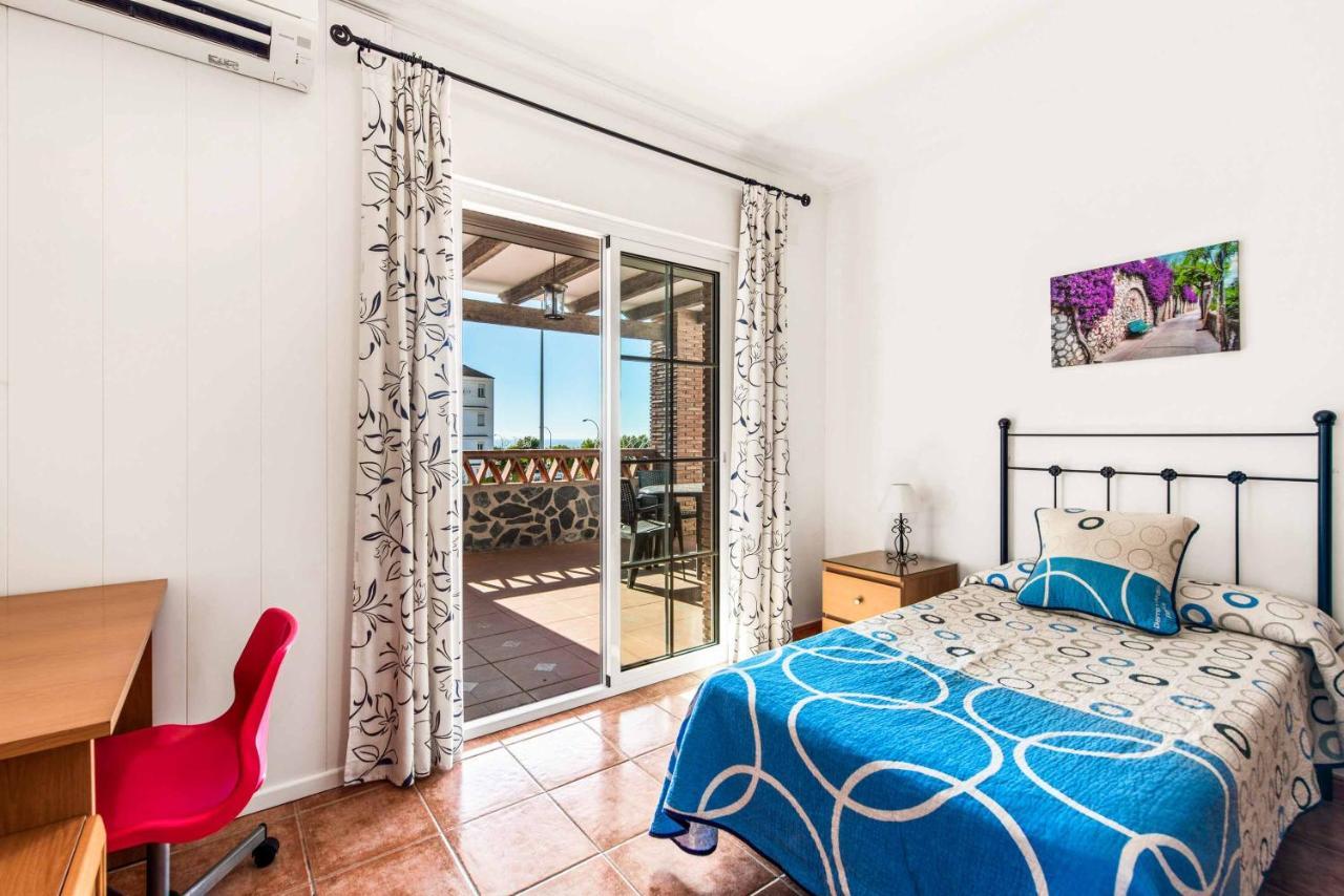 Villa Sol Nerja Bagian luar foto